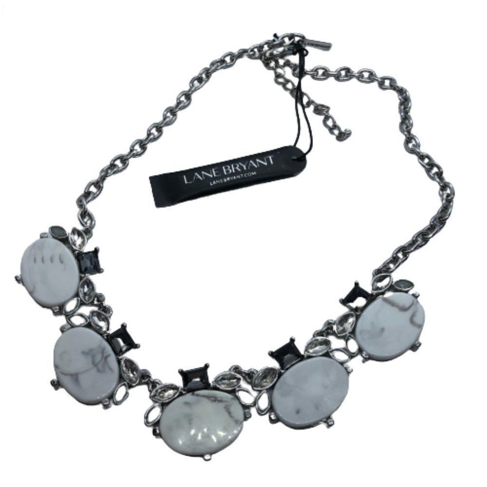 Lane Bryant Nwt Silver Tone Gemstone Necklace 20$